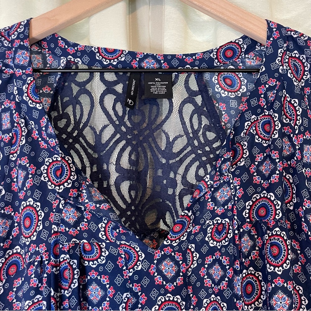 New Directions Bandanna Print Long Blouse - Picture 5 of 11
